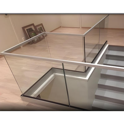 Low Maintenance Aluminum Glass Balustrade With Anti-Slip Surface