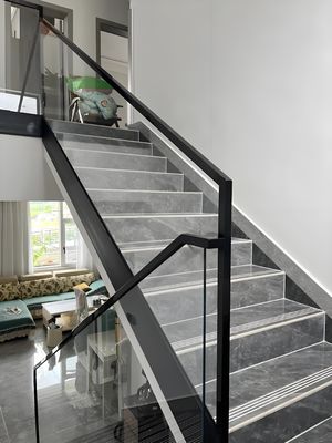 Modern Design Rustproof Aluminum Glass Fence With Tempered Panels