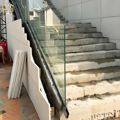 UV-Resistant Aluminum Glass Terrace Fence With Reinforced Base Plates