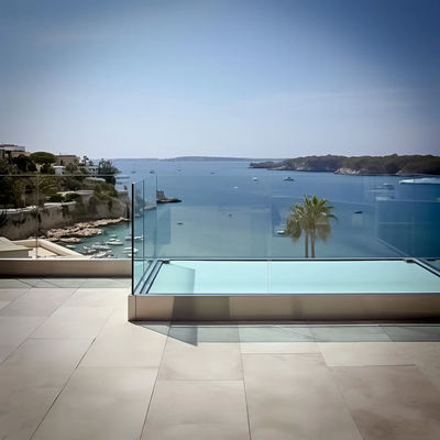 Channel Aluminum Glass Fence Balustrade Residential Fencing 16mm