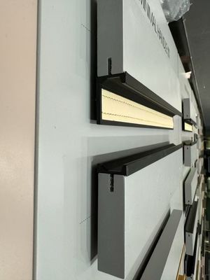 OEM 6000 Serie Anodizado de aluminio de perfil de borde del marco con longitud personalizada para los gabinetes de cocina